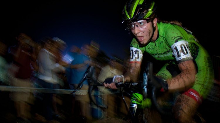 Emma White may come from the road, but excelled in the sloppy conditions of Jingle Cross' night race. © A . Yee / Cyclocross Magazine