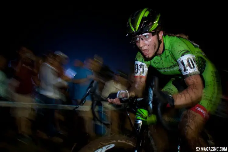 Emma White may come from the road, but excelled in the sloppy conditions of Jingle Cross' night race. © A . Yee / Cyclocross Magazine