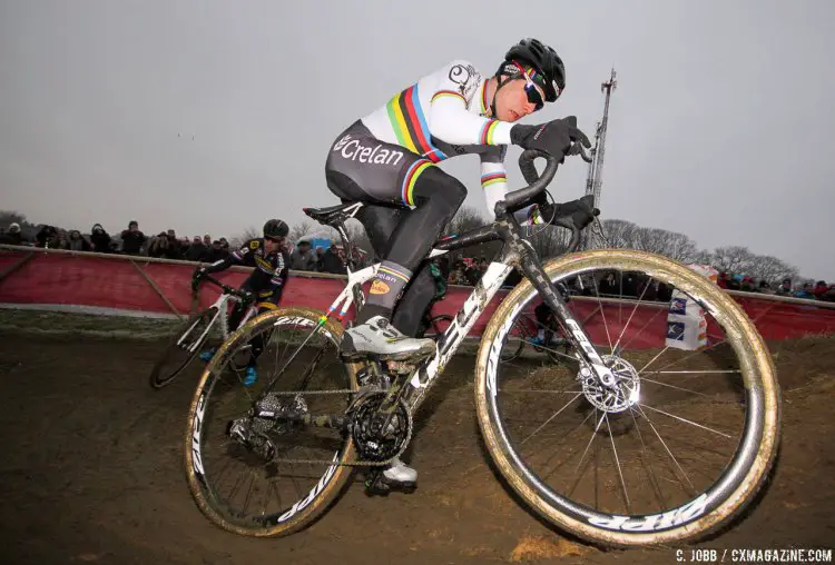 Van Aert reduced his tire pressure and hardened his chase of Aerts with three to go. 2017 GP Sven Nys - Baal. © C. Jobb / Cyclocross Magazine