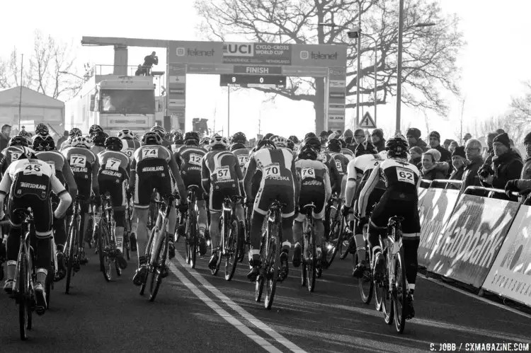 2017 Hoogerheide UCI Cyclocross World Cup kick off the morning. Junior Men. Italy. © C. Jobb / Cyclocross Magazine