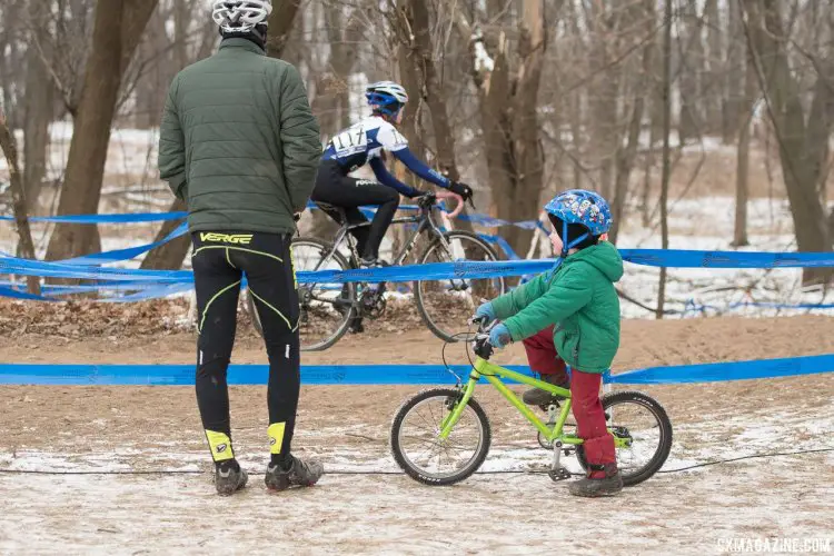 The fans came in all sizes and ages, today. 2017 Cyclocross National Championships, Junior Women 13-14. © A. Yee / Cyclocross Magazine