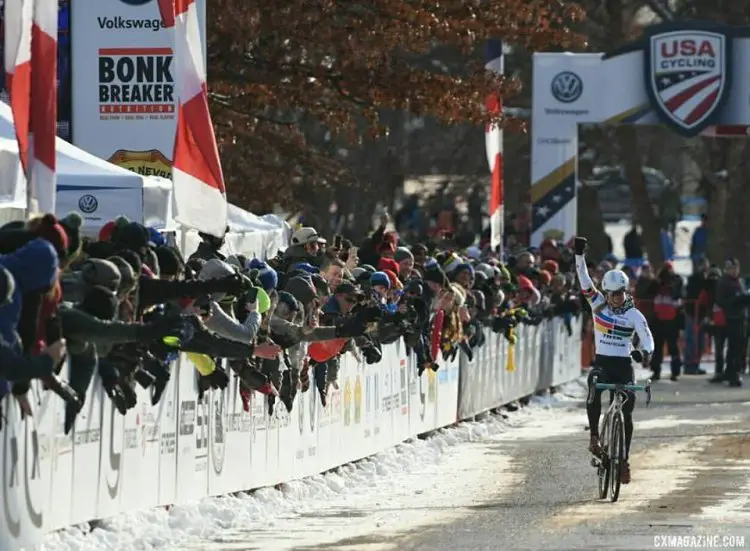 Katie Compton dominated and controlled the race from the front to win her 13th Elite Women's National Championship. 2017 Cyclocross National Championships, Elite Women. © A. Yee / Cyclocross Magazine