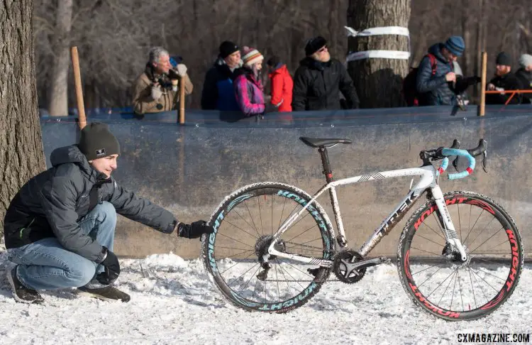 This young junior kindly held Compton's winning bike in place so that we didn't have to shoot a white bike against snow. In the process, he absorbe a bit of knowledge and Compton speed. © Cyclocross Magazine