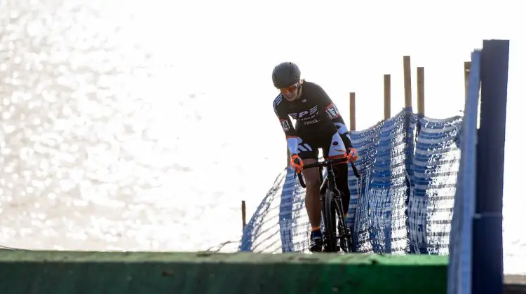 Sydney Guagliardo (PSIMET Racing) would take the win by race's end. 2017 Cyclocross National Championships, Masters Women 35-39. © A. Yee / Cyclocross Magazine