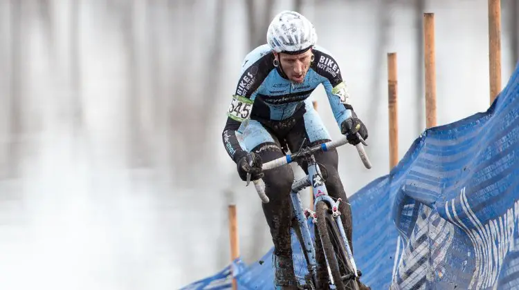 Adam Myerson climbs up from the river one last time. 2017 Cyclocross National Championships, Masters Men 45-49. © A. Yee / Cyclocross Magazine