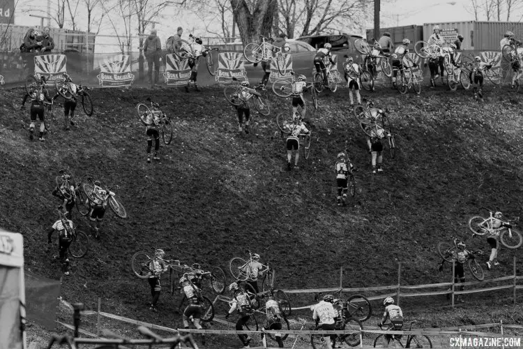 The run-up was a take-your-own path to the top. The bottom line seemed to be the fastest. 2017 Cyclocross National Championships, Masters Men 60-64. © A. Yee / Cyclocross Magazine