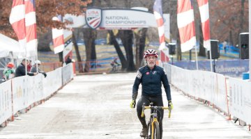 Abbott runs aways with the 70-74 race. 2017 Cyclocross National Championships, Masters Men 70+. © A. Yee / Cyclocross Magazine