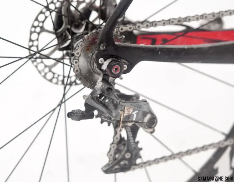 For the second singlespeed title in a row, a SRAM Force 1 derailleur was used as a tensioner to convert a bike used in a geared race. 2017 Cyclocross National Championships, Singlespeed Men. © A. Yee / Cyclocross Magazine