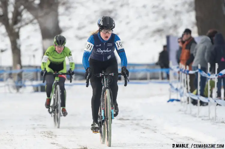 Ellen Noble leading Emma White in another beautiful duel. 2017 Cyclocross National Championships, U23 Women/Junior Men. © Cyclocross Magazine