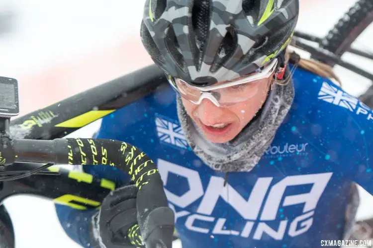 Mindy McCutcheon climbed her way to a singlespeed title. © A. Yee / Cyclocross Magazine