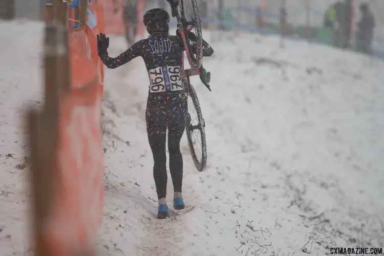 Squid's Sammantha Runnels is from Austin and has never raced in the snow before but stayed upright to finish third. 2017 Cyclocross National Championships, Singlespeed Women. © A. Yee / Cyclocross Magazine