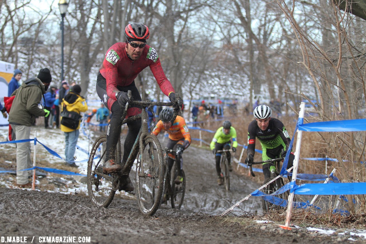 Justin Robinson (Santa Cruz Factory Racing) leading the race on lap two. 2017 Cyclocross National Championships Masters Men 40-44. © D. Mable / Cyclocross Magazine