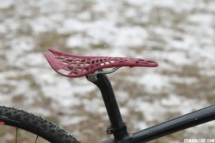The Tioga Spyder TwinTail saddle is designed for racers looking to save weight. 2017 Cyclocross National Championships. © A. Yee / Cyclocross Magazine