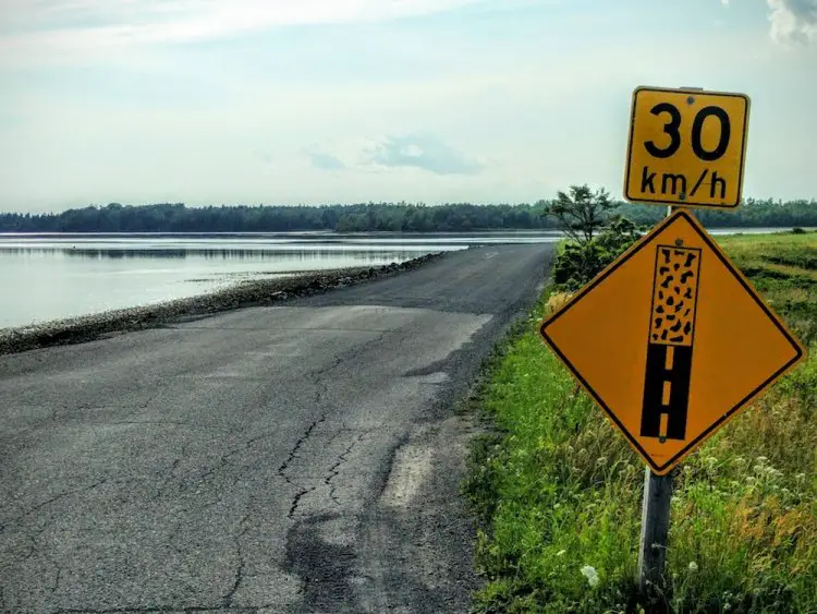 30 kmh gravel road. Photo courtesy Peter Henry - Nonesuch Cycle Tours