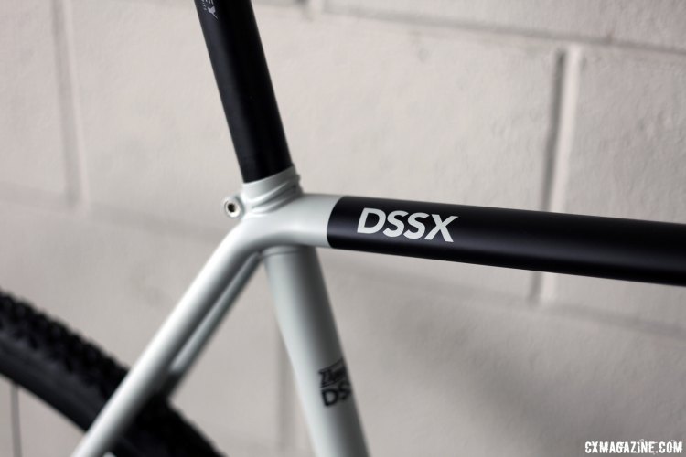 The Donhou DSSX has an integrated seatclamp with a touch of machining for a nice touch. NAHBS 2017. © C. Fegan-Kim Cyclocross Magazine