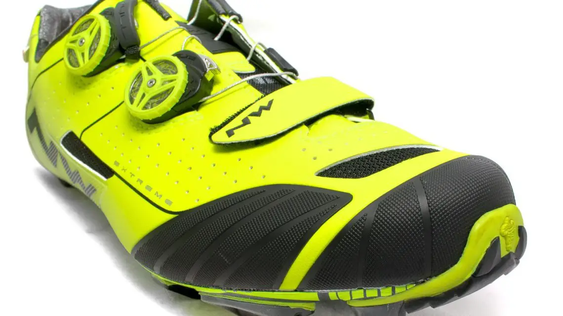 Northwave Extreme XC mountain bike shoes are thoroughly armored up front and along the sides. © Cyclocross Magazine