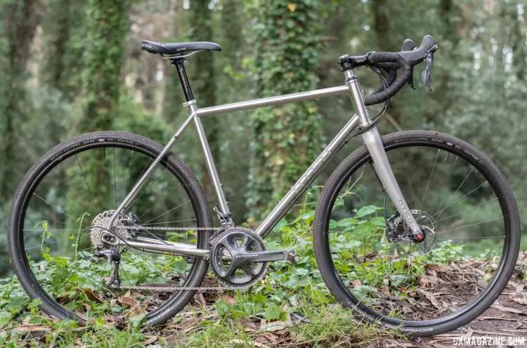 Technical trails? Gravel roads? The Otso Cycles Warakin stainless steel gravel/cyclocross bike adjusts to its surroundings with the Tuning Chip rear dropout. © Cyclocross Magazine