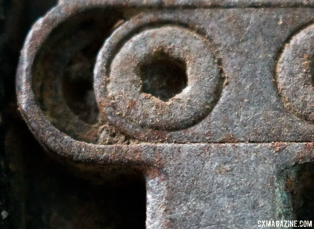 spd cleat bolt size