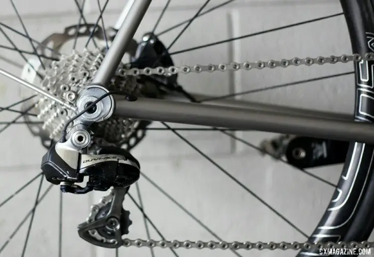 Shimano Dura-Ace Di2 makes for clean lines without cables. © C. Fegan-Kim Cyclocross Magazine