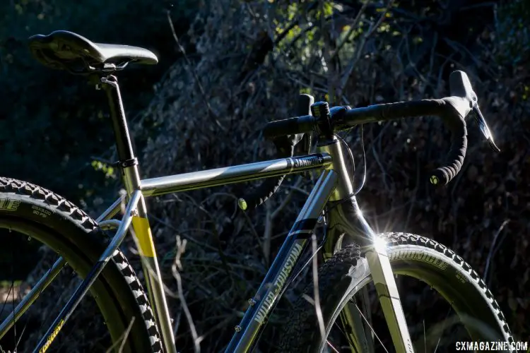 The Wilier Triestina Jaroon + drop bar plus bike is eye catching, and even the carbon fork has a sparkle. © Cyclocross Magazine