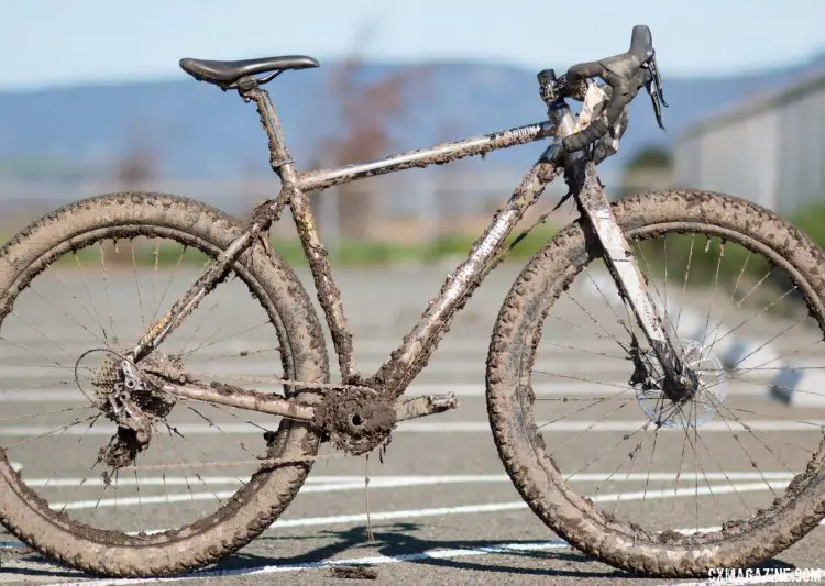 The Wilier Triestina Jaroon + drop bar plus bike performed admirably in a muddy cyclocross race. © Cyclocross Magazine