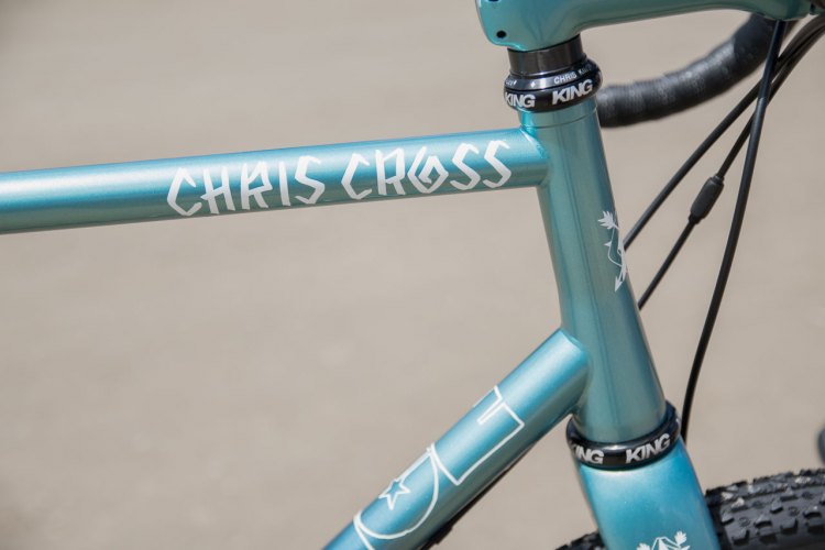 Elegantly tapered head tube and very clean welds by CoMotion! © C. Lee / Cyclocross Magazine