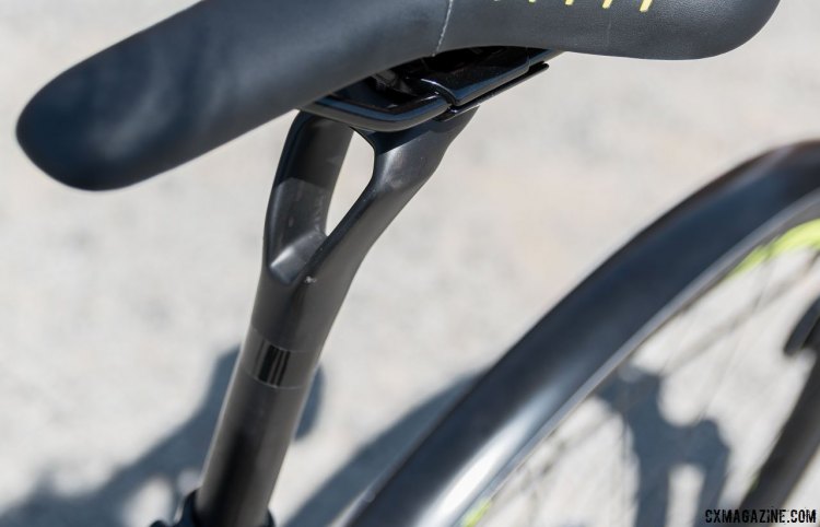 The thin 25.4mm Focus Concept carbon post is designed for compliance under the rider. The SRAM Apex-equipped Focus Paralane . © C. Lee / Cyclocross Magazine