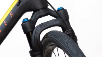 The 32 Step-Cast AX (Adventure Cross) suspension fork for gravel bikes is ready for adventure and will smooth out the bumps with 40mm of travel and fully-adjustable spring rate, damping and rebound. © Cyclocross Magazine