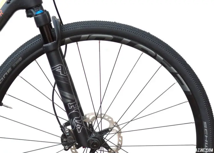 The 32 Step-Cast AX (Adventure Cross) suspension fork for gravel bikes slackens the head angle of a typical bike by a bit more than a degree. © Cyclocross Magazine