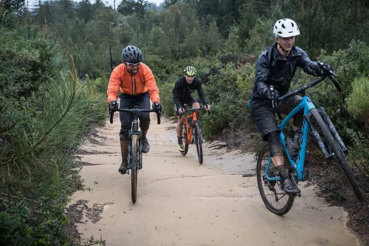 Fox AX Adventure Cross Fork test ride. photo: Connor Macleod