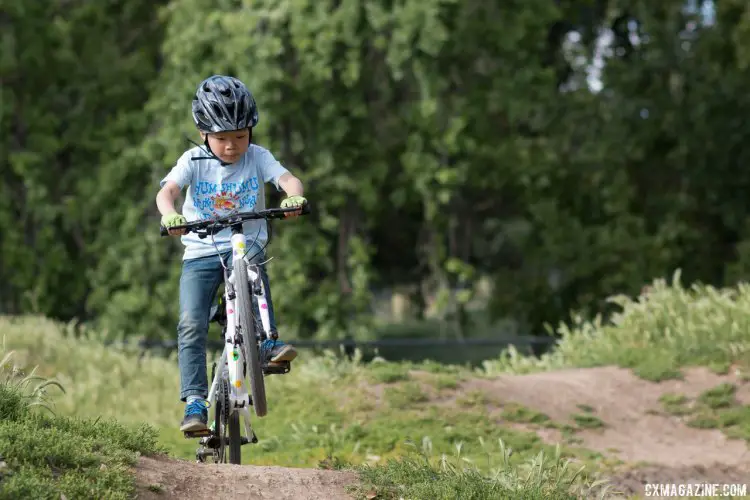 Frog Bikes 55 builds confidence and inspires speed. © Cyclocross Magazine