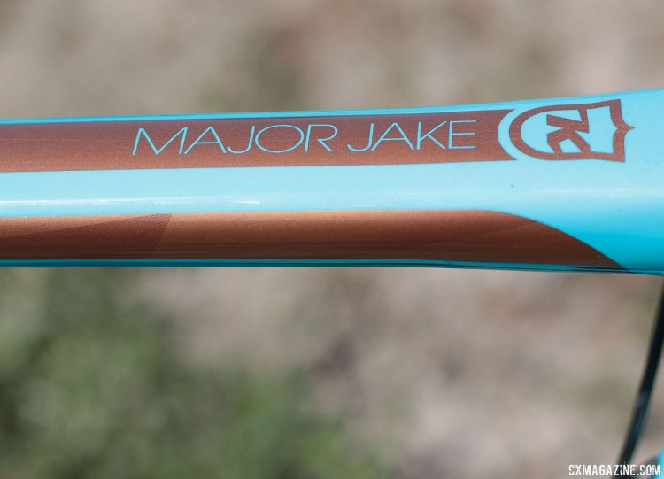 The new 2018 carbon Kona Major Jake cyclocross bike pairs a trendy torquoise with bronze for an eye-catching look. 2017 Sea Otter Classic. © A. Yee / Cyclocross Magazine