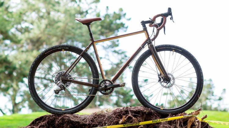 With a name like Stuntman, your rides can be in or outside of caution tape. 2017 Raleigh Stuntman. © Cyclocross Magazine