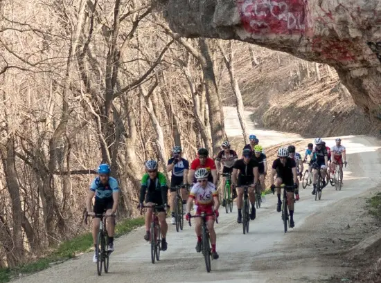 Wisconsin Cyclocross: Single-speed hero Dave Blodgett and 2017 U.S. Junior Worlds team member Caleb Swartz lead the way in the battle for the “podium” at the 2016 Dairy Roubaix (Photo: Michael Lemberger)