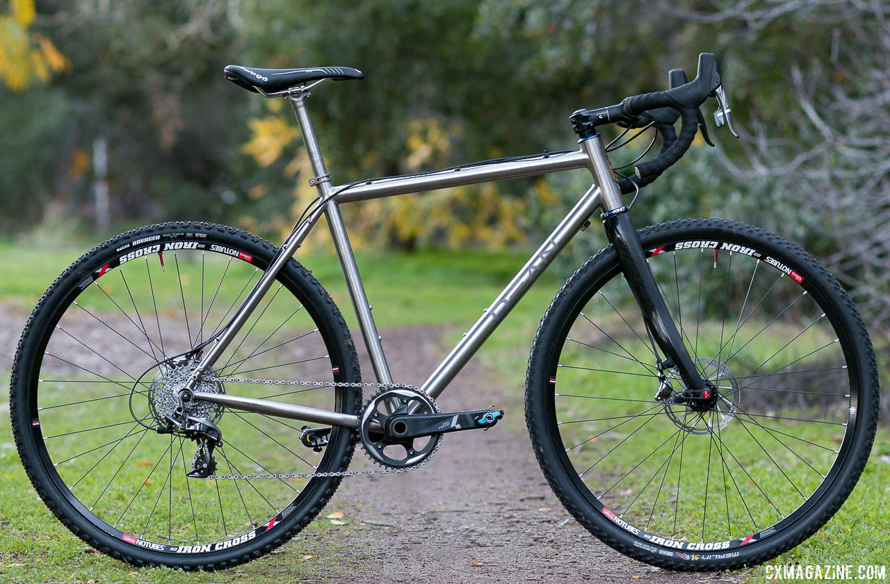 Dean Bikes' Antero Titanium Cyclocross 