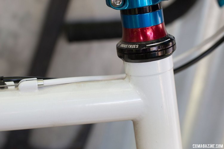 The Falconer steel drop bar mountain bike features a straight head tube or a 1-1/8" steerer on Flaconer's steel fork. Paul Camp 2017. © Cyclocross Magazine