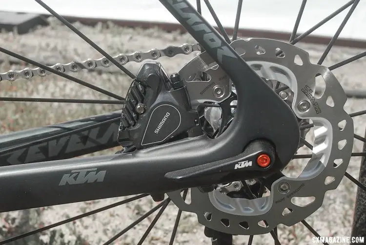 The Revelator uses flat mount disc brakes with Shimano Ice Tech 140mm rotors. 2017 Sea Otter Classic. © G. Kato / Cyclocross Magazine