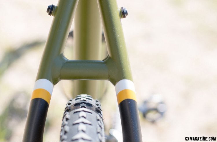 The Spark offers plenty of tire clearance, shown with a 700x40c tire fitted. © Cyclocross Magazine