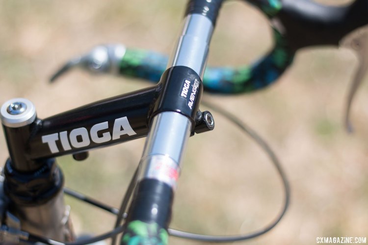 John Tomac used a shorter, more upright stem when using a drop bar on this frame, but the riding position still puts the rider far forward while in the hoods or drops. Eric Rumpf's John Tomac replica 1991 Raleigh Signature ti/carbon drop bar mountain bike. © Cyclocross Magazine