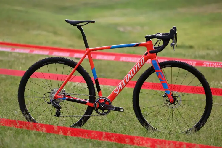 The 2018 Specialized CruX Expert X1 model. See the slideshow below for a more in-depth look at what this model has to offer. (photo: Specialized)