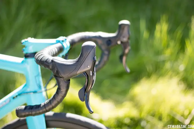 Campagnolo's Potenza groupset offers new Potenza 11 Ergopower H0 hydraulic braking levers that are 8mm taller and 11mm longer, but keep the default hand position the same. Press Camp 2017. © Cyclocross Magazine