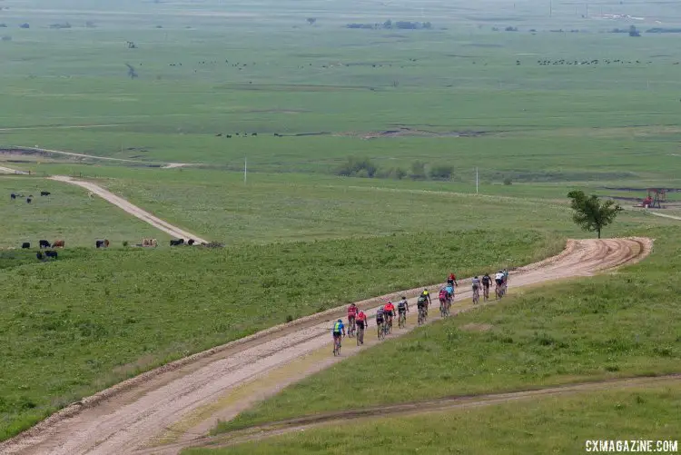 Kansas is not flat. Here's proof. 2017 Dirty Kanza gravel race. © Christopher Nichols