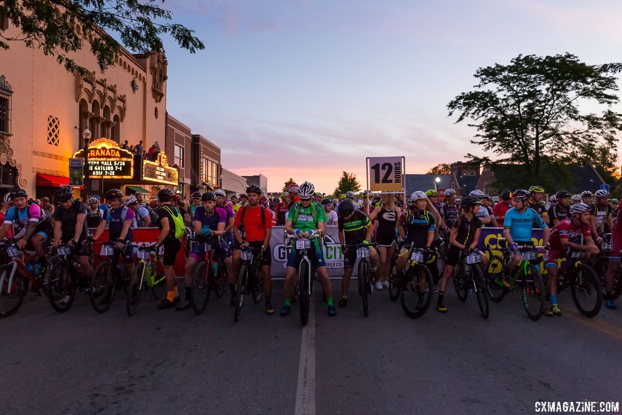 The start line of the 2017 Dirty Kanza 200 gravel race. © Christopher Nichols