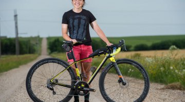 Amanda Nauman with her Niner RLT RDO at Dirty Kanza 2017. © Ian Hylands