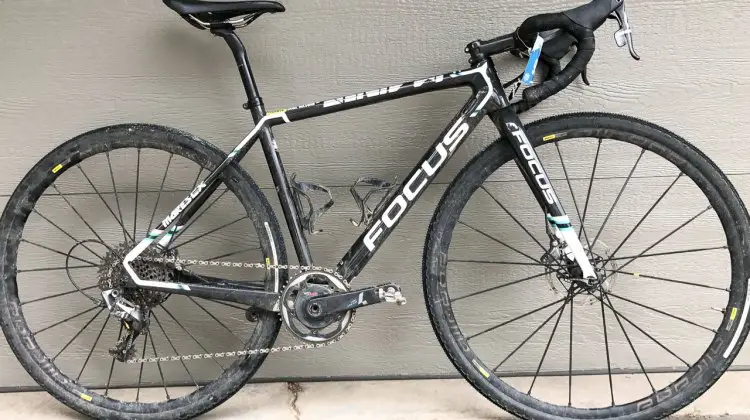 Janel Holcomb's 2017 Crusher-winning Focus Mares cyclocross bike.