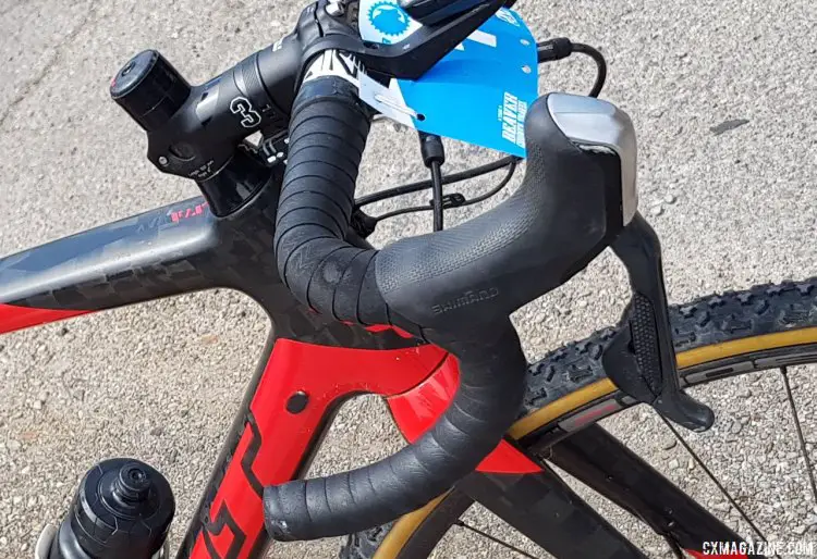 Rob Squire relied on Shimano Di2 R785 hydraulic Di2 STI levers to control his ride and his competitors.