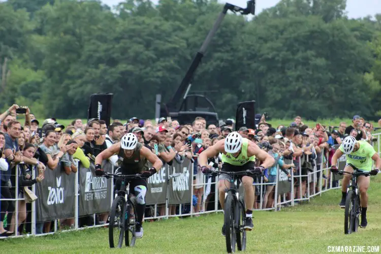 Cyclocross racing at the 2017 Crossfit Games. © Z. Schuster, Cyclocross Magazine