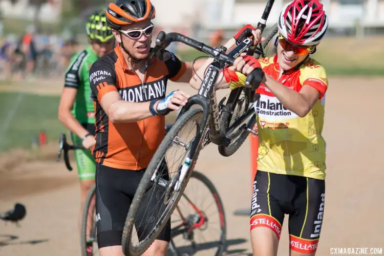 Geoff Proctor has campers ready for anything, including the rare-but-useful shoulder bike exchange. John Paul Amalong takes the hand-up and prepares to take off running. 2017 Montana Cross Camp © Cyclocross Magazine