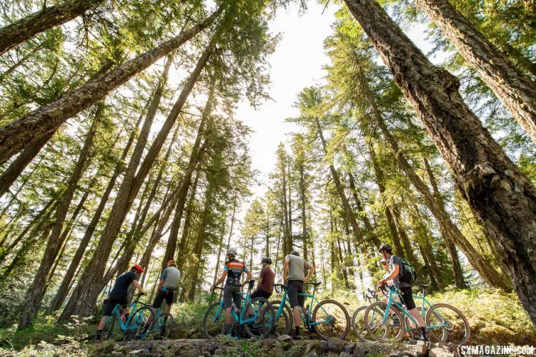 Journalists and the Kona Endurance Team gather to ride new 2018 cyclocross bikes. 2018 Kona Jake cyclocross bikes. © Cyclocross Magazine