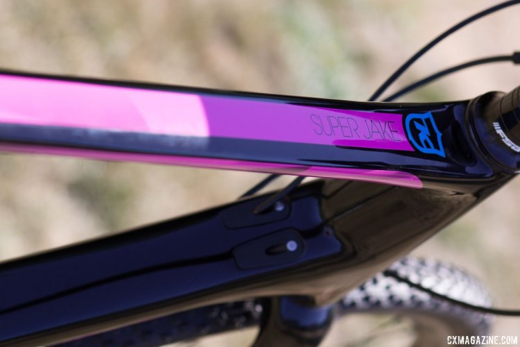 2018 Kona Super Jake cyclocross bike comes in gloss black with magenta and cyan graphics. © Cyclocross Magazine